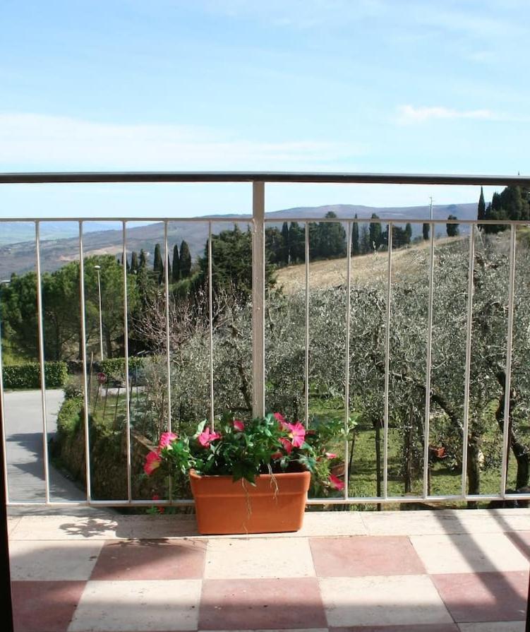 Appartamento Stella: Nel Cuore Delle Colline Toscane Chianni Bagian luar foto